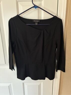 White House, black market 3/4 Sleeve Peplum Top